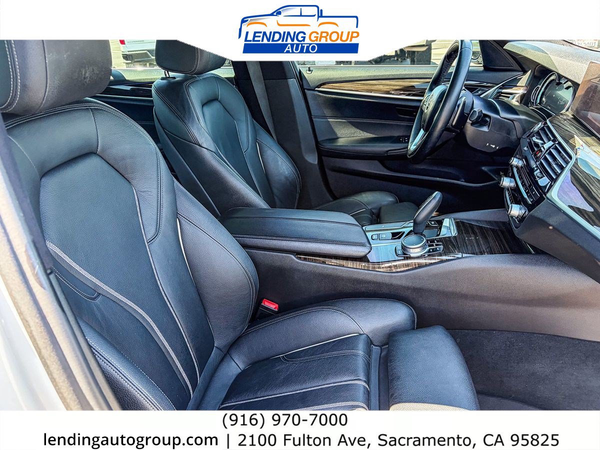 Used 2019 BMW 530i w/ Convenience Package RWD image 15