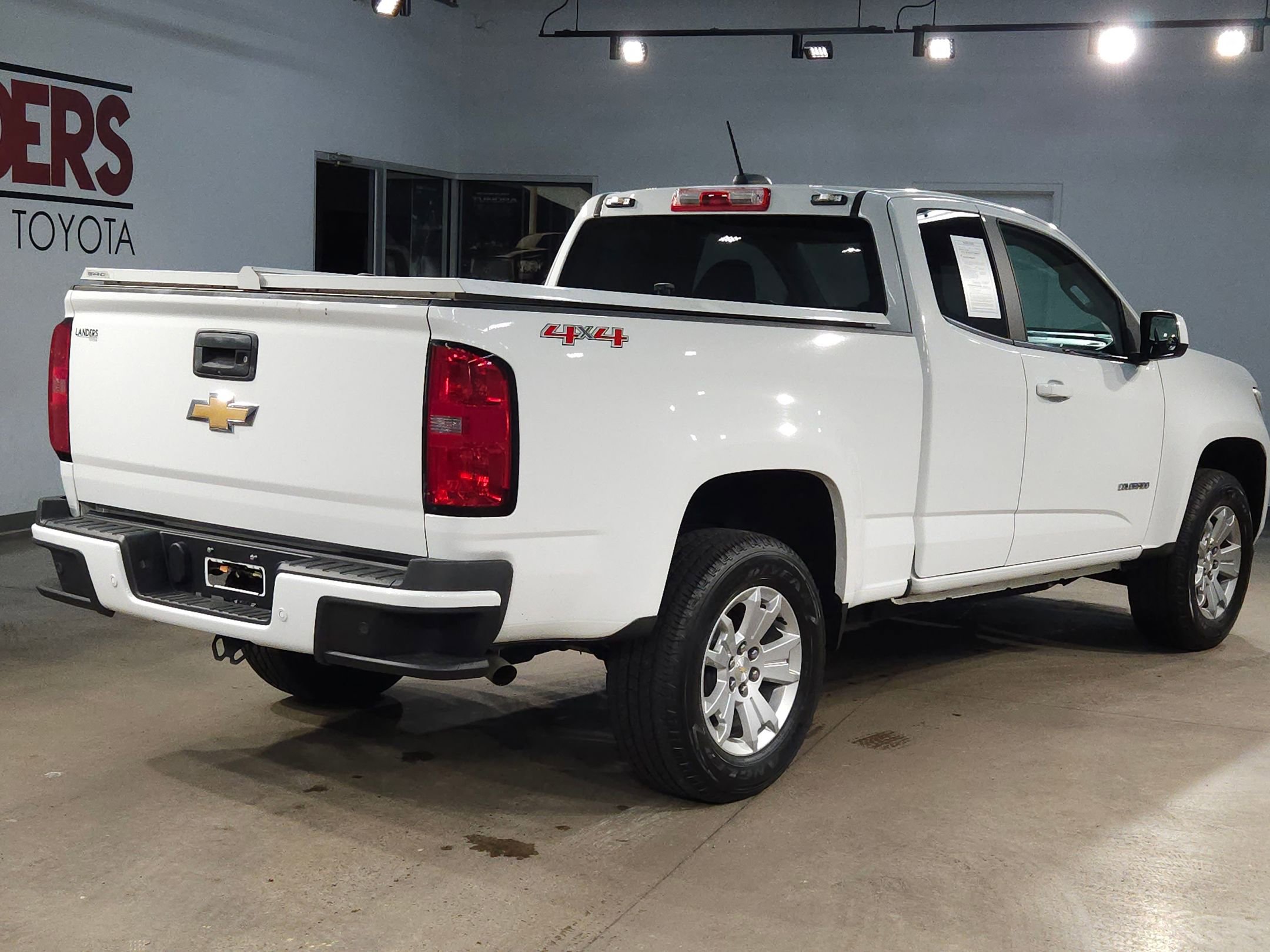 Used 2020 Chevrolet Colorado LT w/ Safety Package image 7