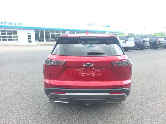 Used 2025 Chevrolet Equinox ACTIV AWD/4WD image 4