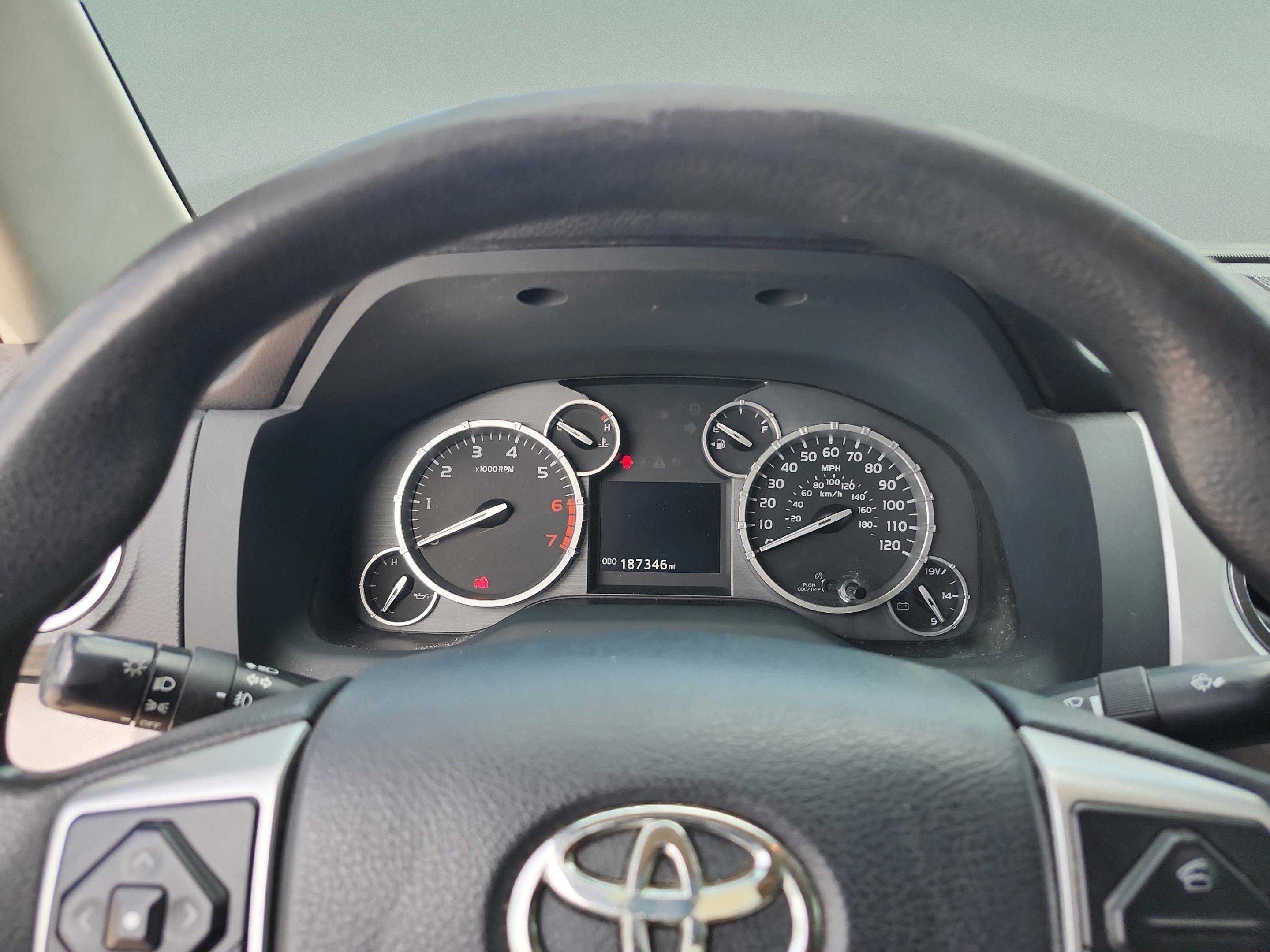 Used 2016 Toyota Tundra SR5 w/ SR5 Upgrade Package RWD image 10