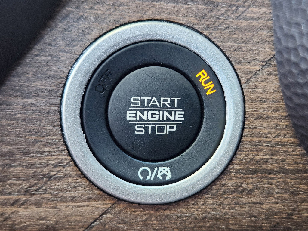 Used 2025 RAM 1500 Limited image 22