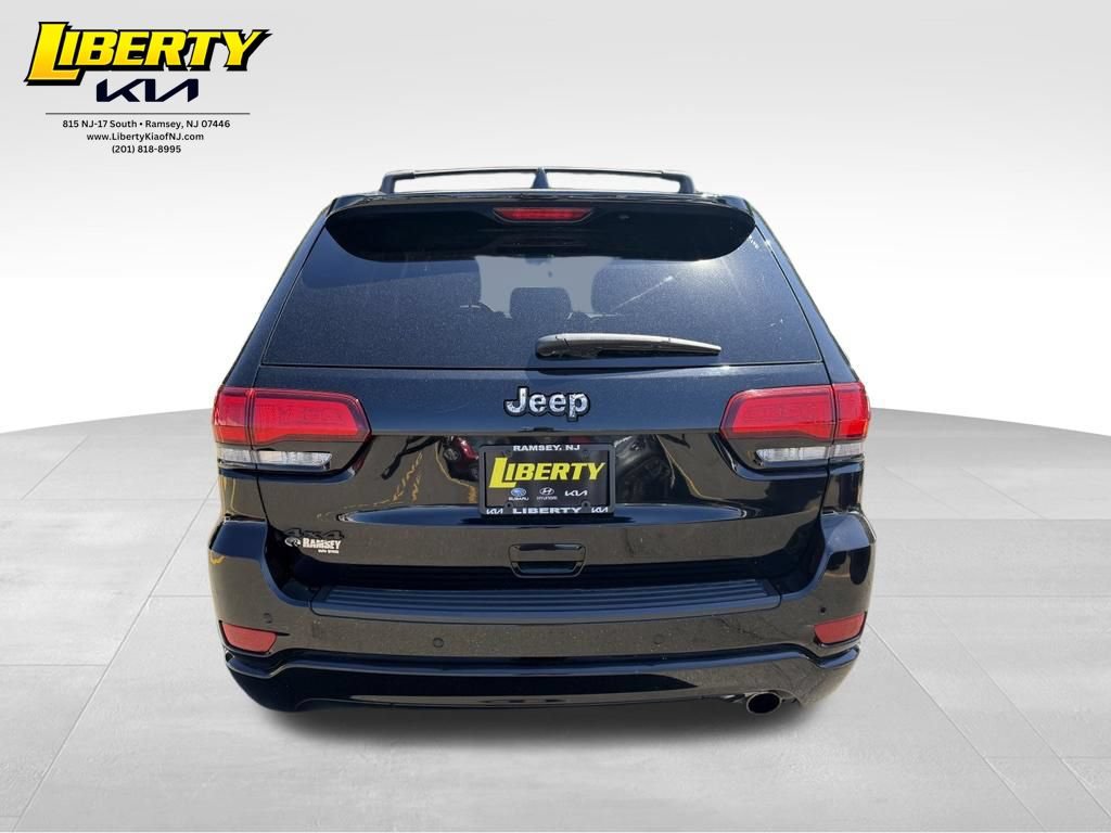 Used 2020 Jeep Grand Cherokee Altitude AWD/4WD image 6