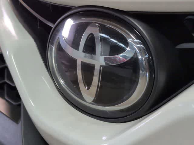 Used 2024 Toyota Camry SE FWD image 12