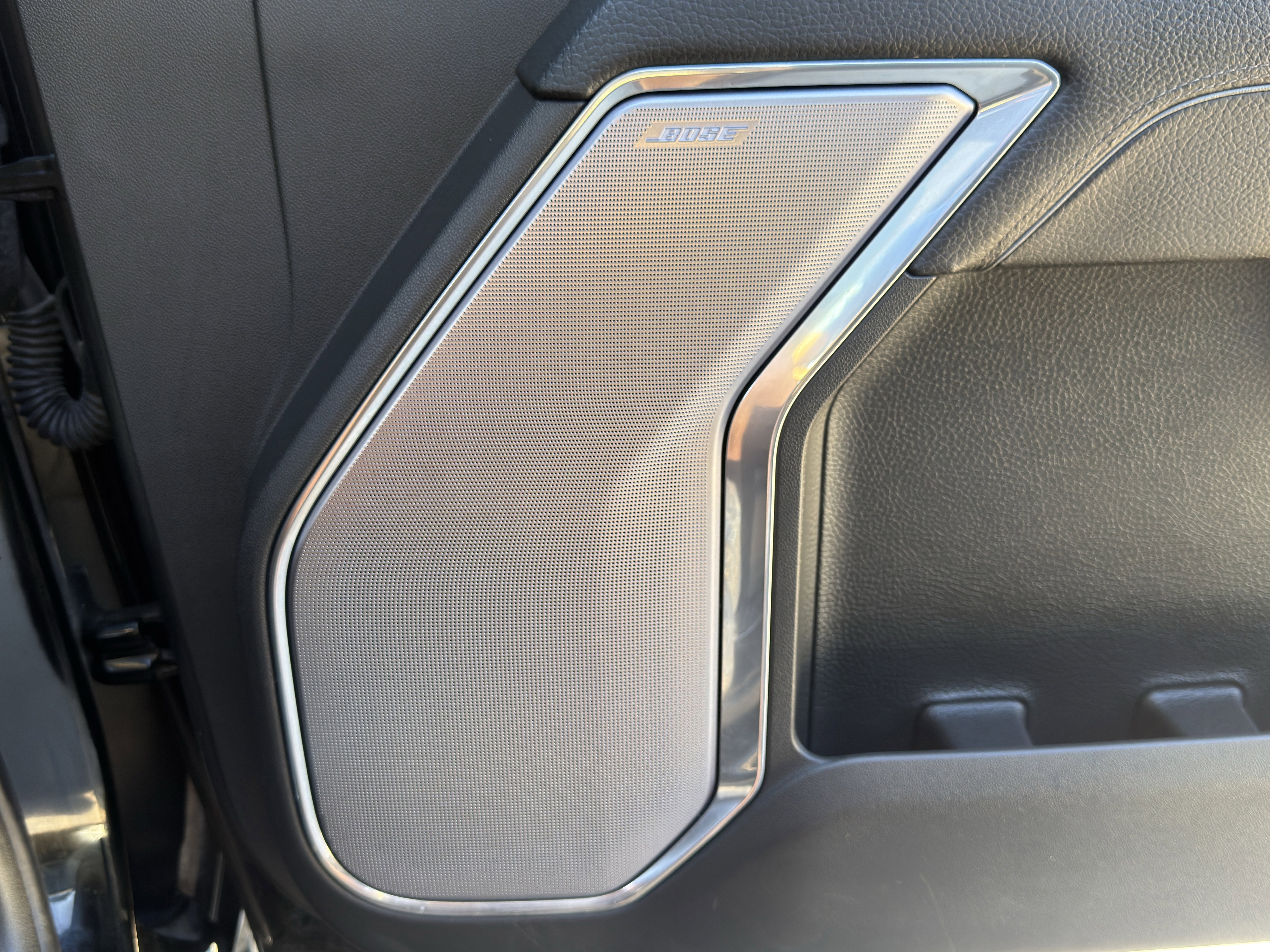 Used 2024 GMC Sierra 3500 Denali w/ Denali Reserve Package image 82