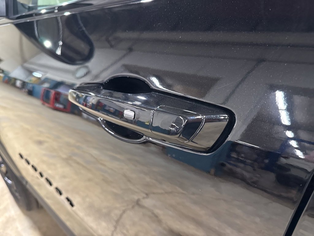 New 2025 Chevrolet Equinox RS image 13