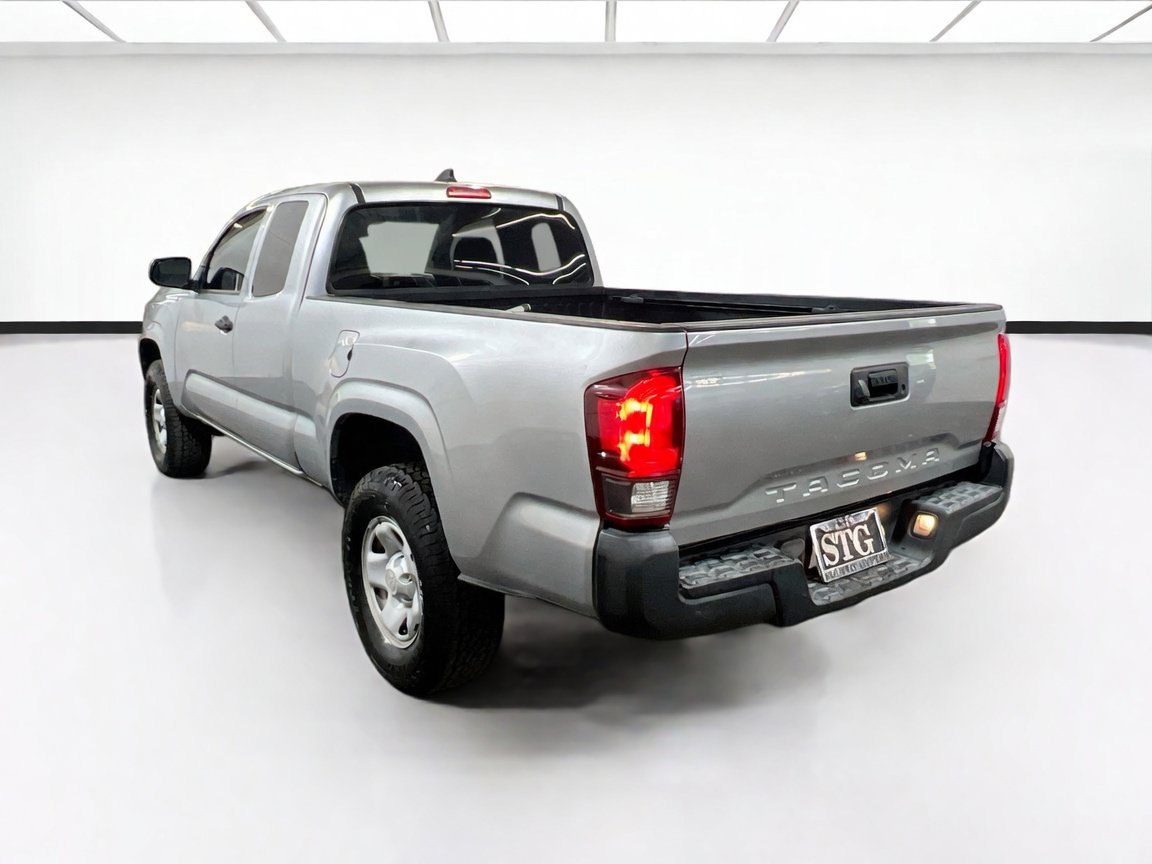Used 2022 Toyota Tacoma SR RWD image 6