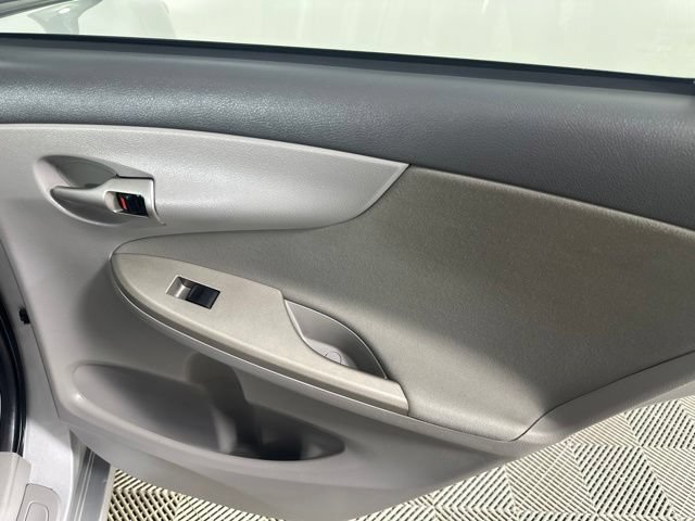 Used 2010 Toyota Corolla FWD image 24