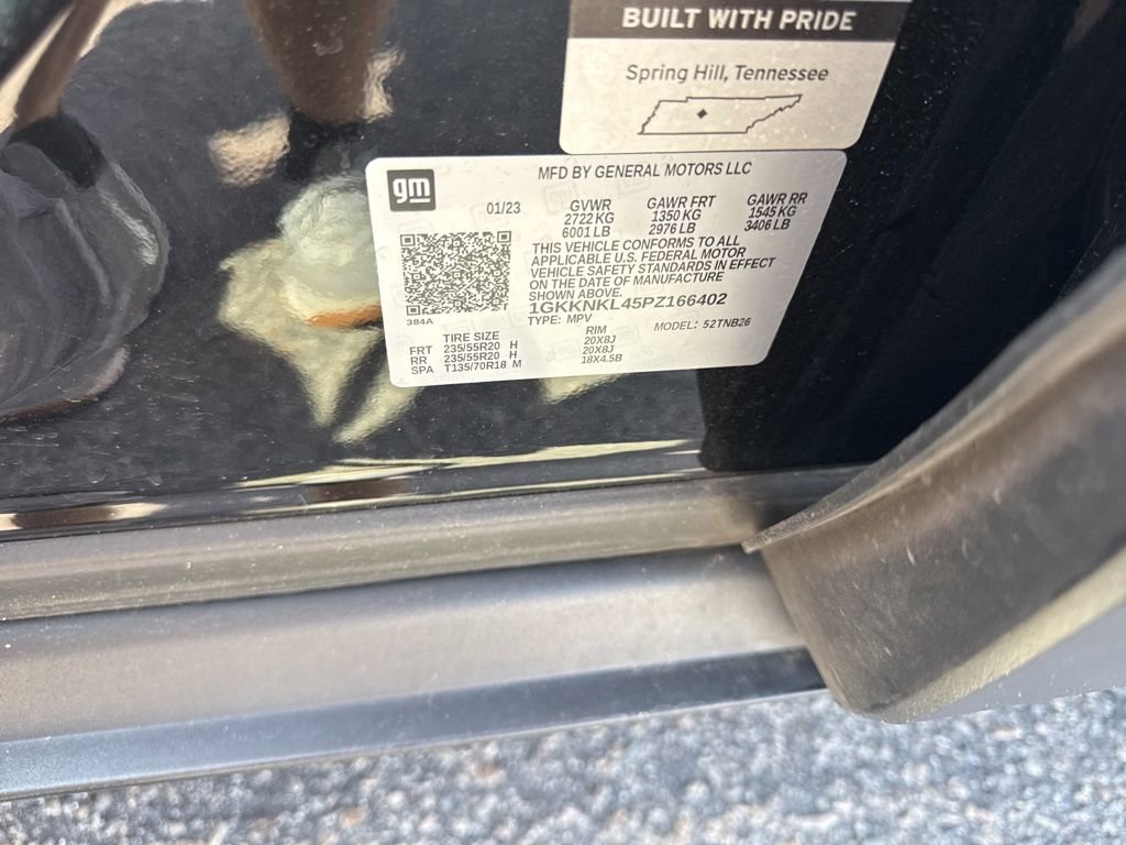 Used 2023 GMC Acadia SLE w/ Driver Convenience Package FWD image 39