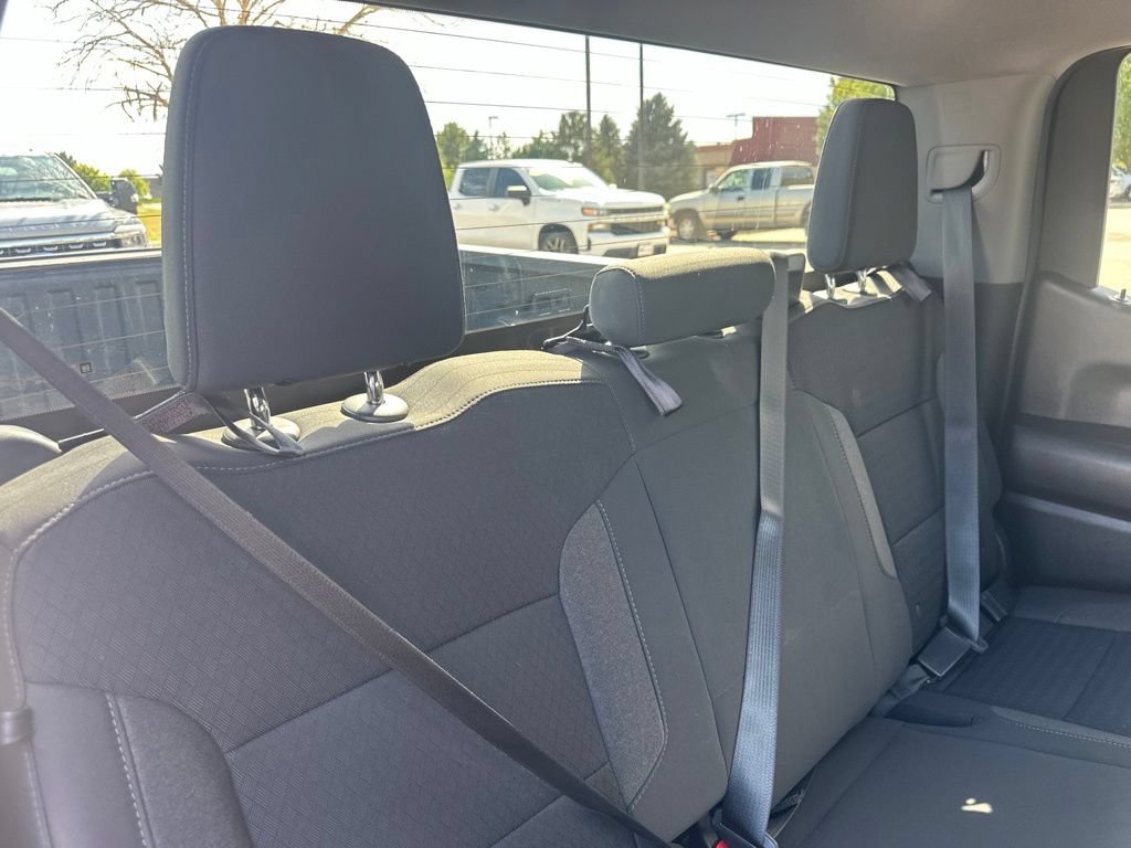 Certified 2022 Chevrolet Silverado 1500 Custom w/ LPO, Dark Essentials Package AWD/4WD image 22