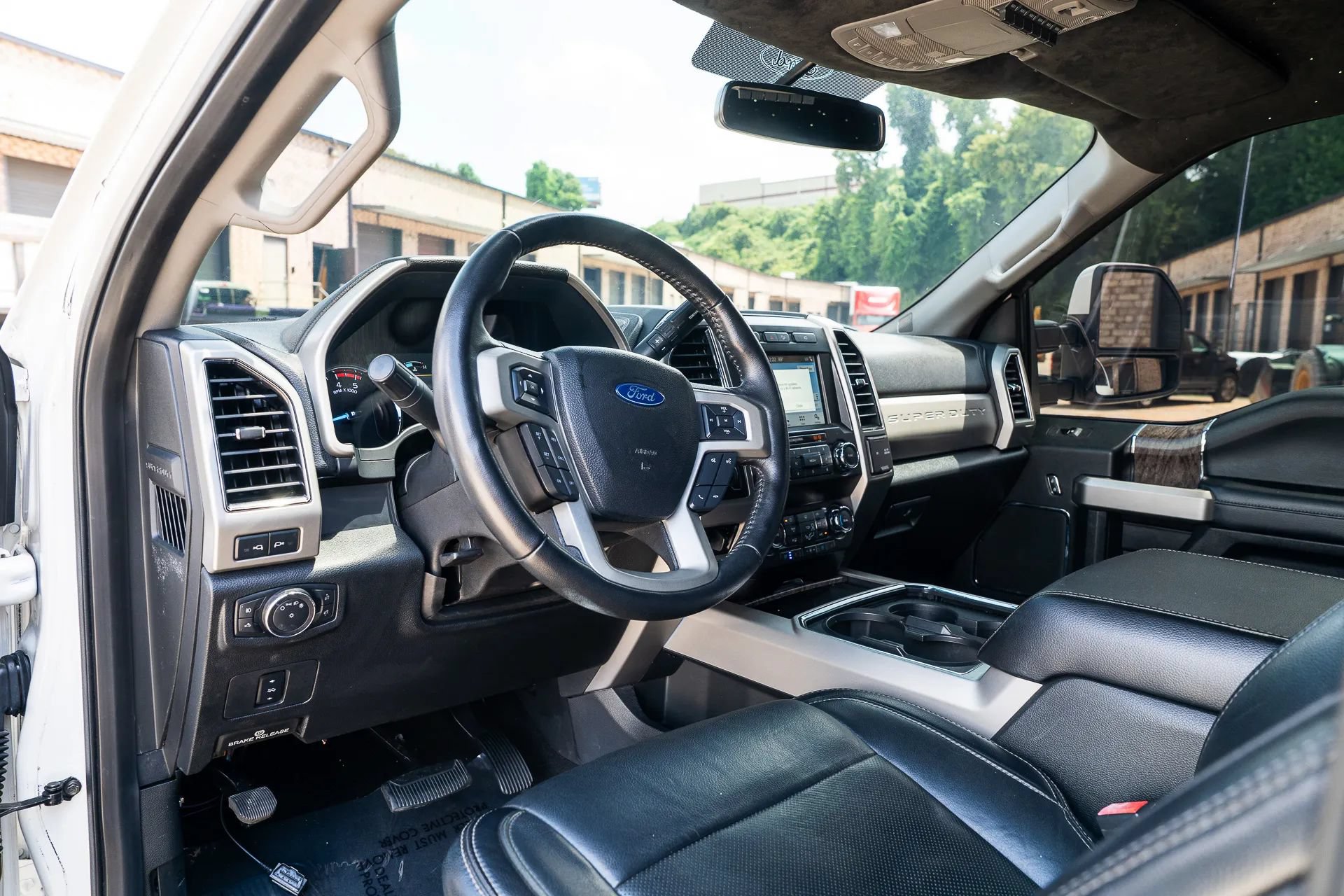 Used 2019 Ford F350 Lariat w/ Lariat Value Package AWD/4WD image 21