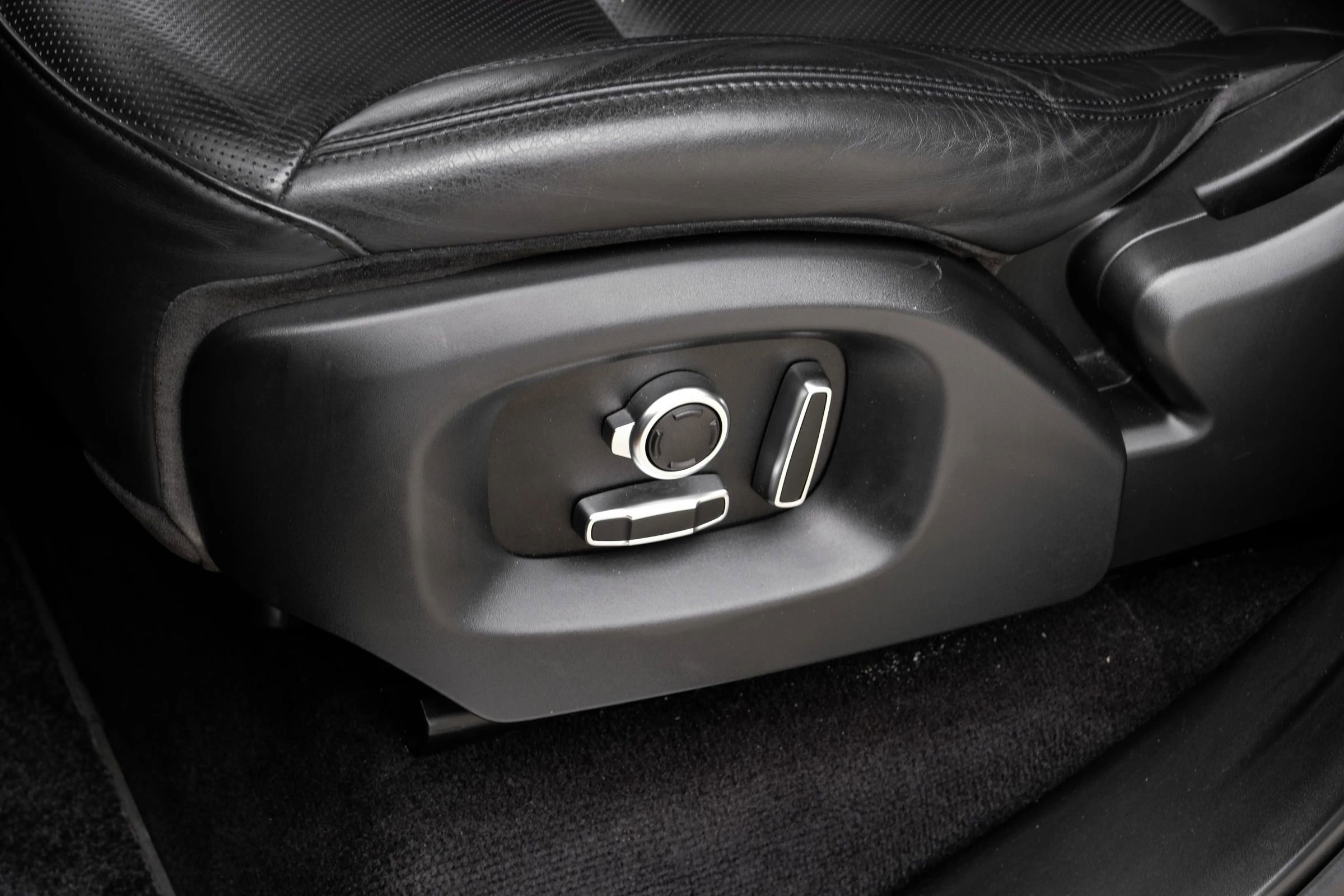 Used 2017 Land Rover Range Rover Sport image 33