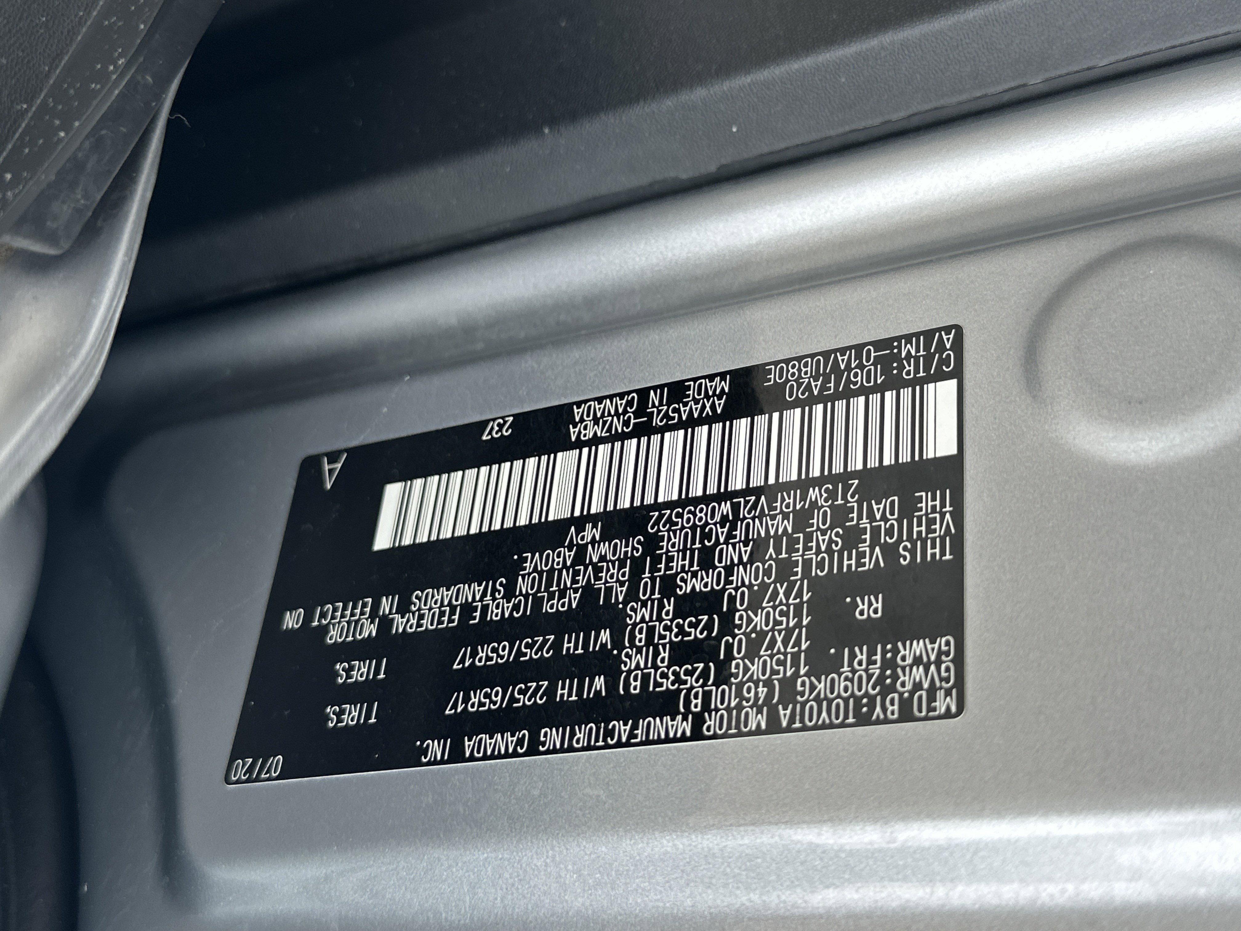 Used 2020 Toyota RAV4 XLE w/ Convenience Package FWD image 36