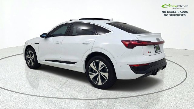 Used 2024 Audi Q8 e-tron Premium Plus w/ Premium Plus Package AWD/4WD image 6