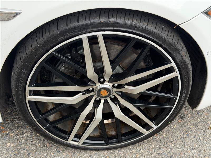 Used 2016 Jaguar XJ L Supercharged RWD image 20