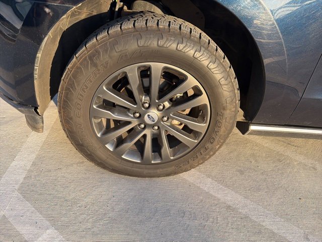 Used 2021 Ford Expedition Limited image 5