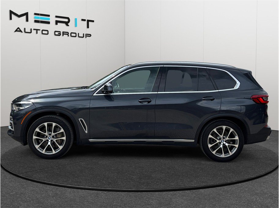 Used 2019 BMW X5 xDrive50i w/ Parking Assistance Package AWD/4WD image 5