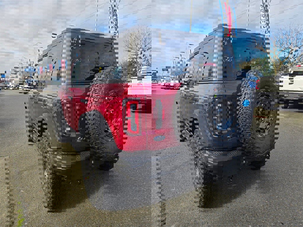 New 2025 Ford Bronco Badlands image 7