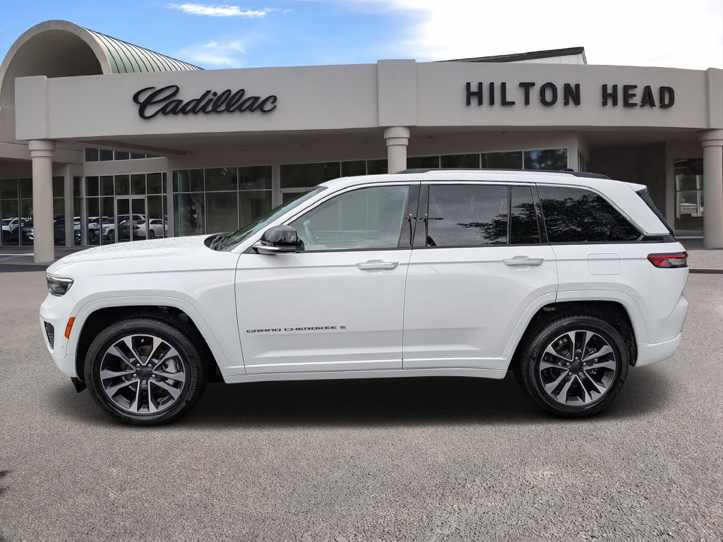 Used 2023 Jeep Grand Cherokee Overland w/ Adv Protech Group III AWD/4WD image 6