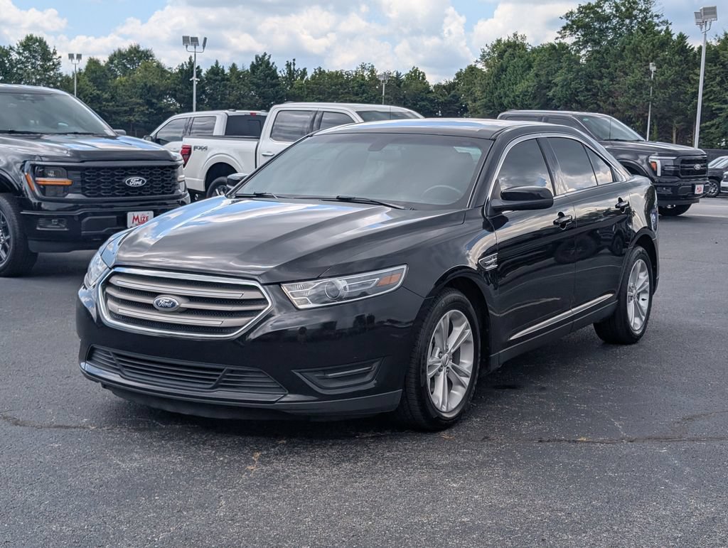 Used 2019 Ford Taurus SEL w/ Equipment Group 201A FWD image 3