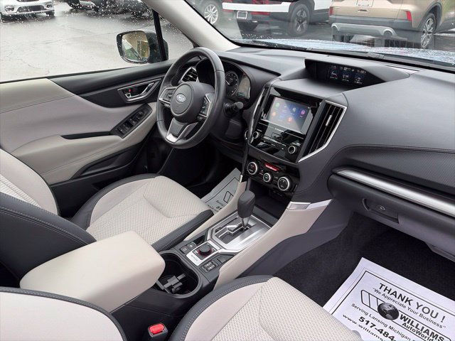 Used 2024 Subaru Forester Premium w/ Pop Package 2 AWD/4WD image 5
