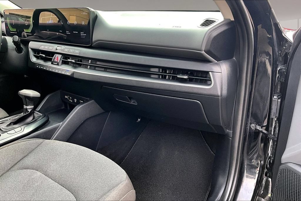 Used 2025 Kia K4 FWD image 16