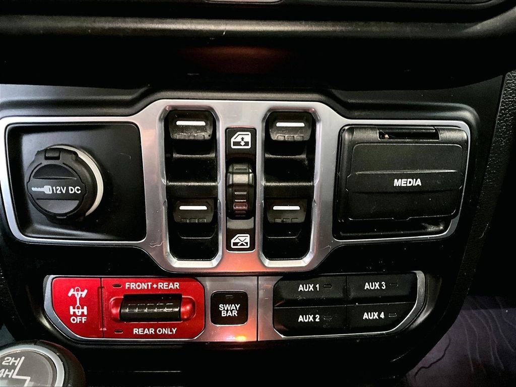 Used 2020 Jeep Wrangler Unlimited Rubicon w/ Quick Order Package 28Y Recon AWD/4WD image 27