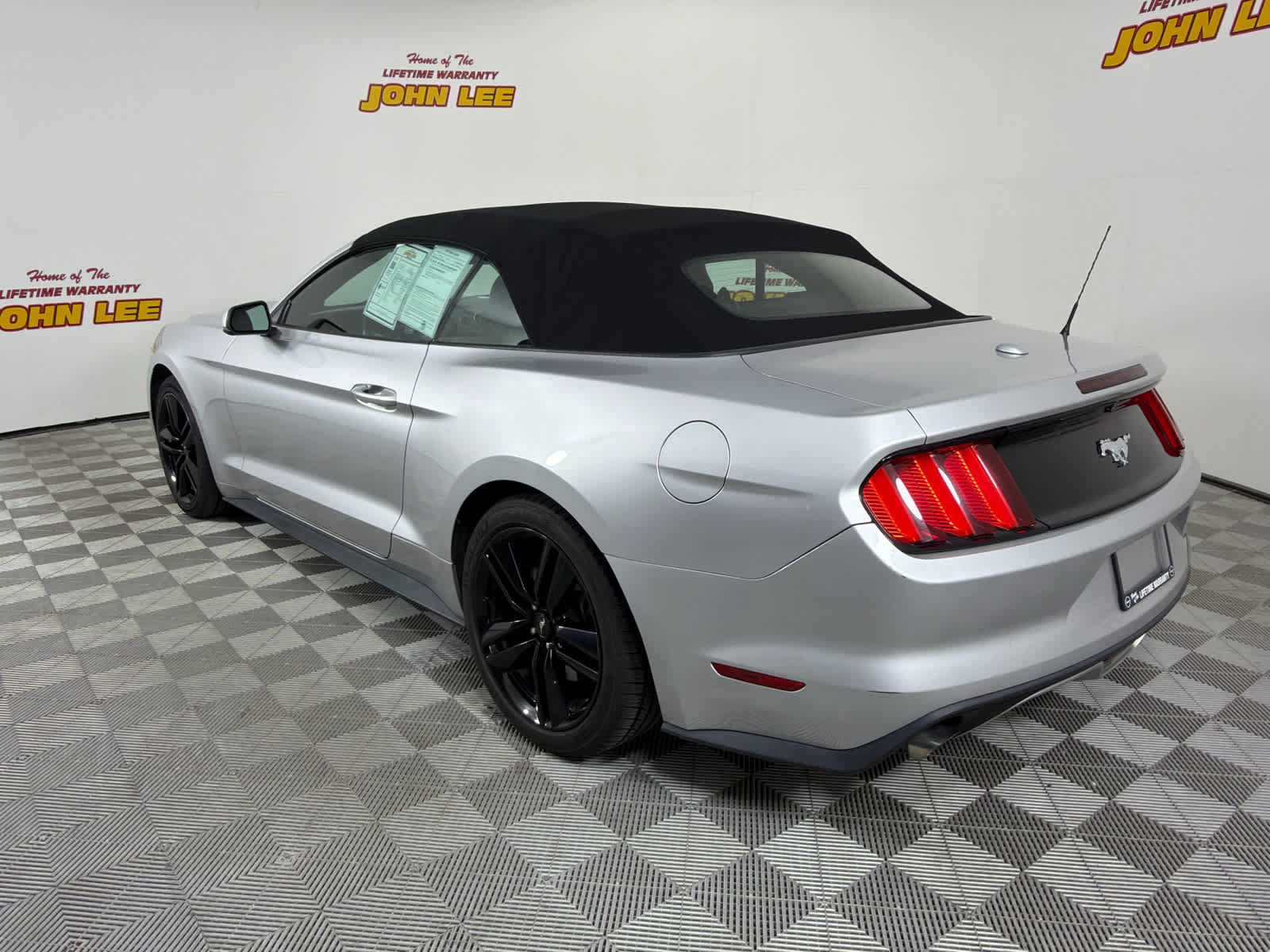 Used 2016 Ford Mustang Premium w/ Ecoboost Performance Package RWD image 3