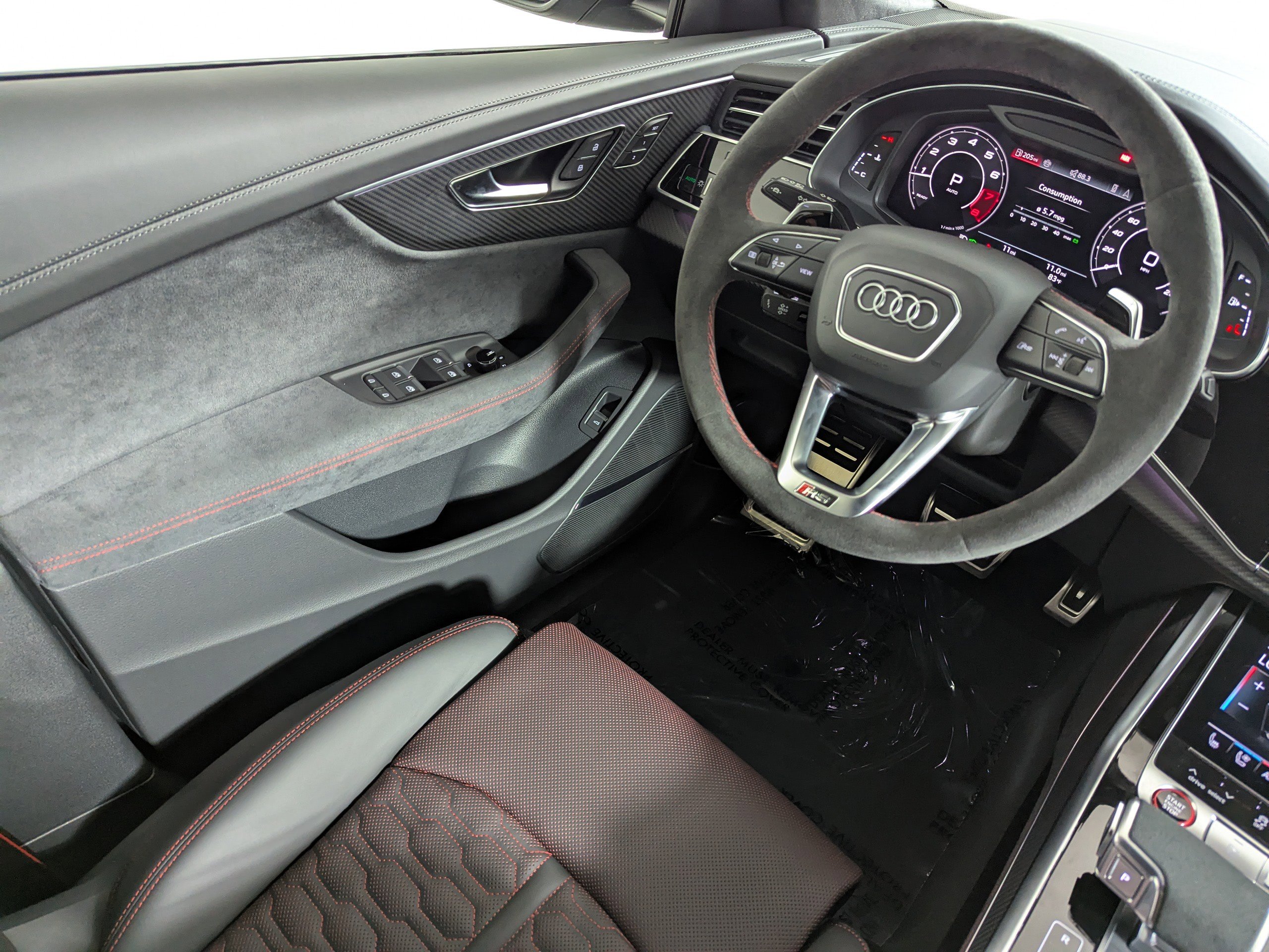 New 2026 Audi RS Q8 performance image 9