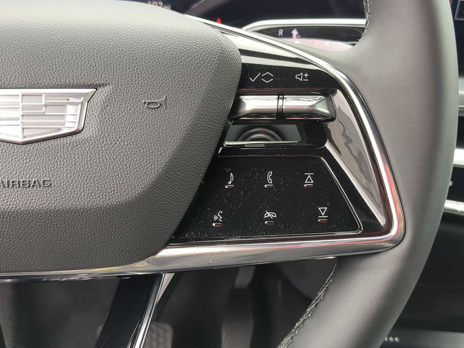 Certified 2024 Cadillac Lyriq Luxury AWD/4WD image 11