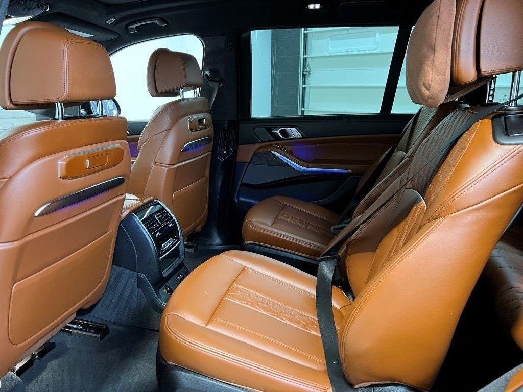 Used 2023 BMW X7 M60i w/ Executive Package image 26