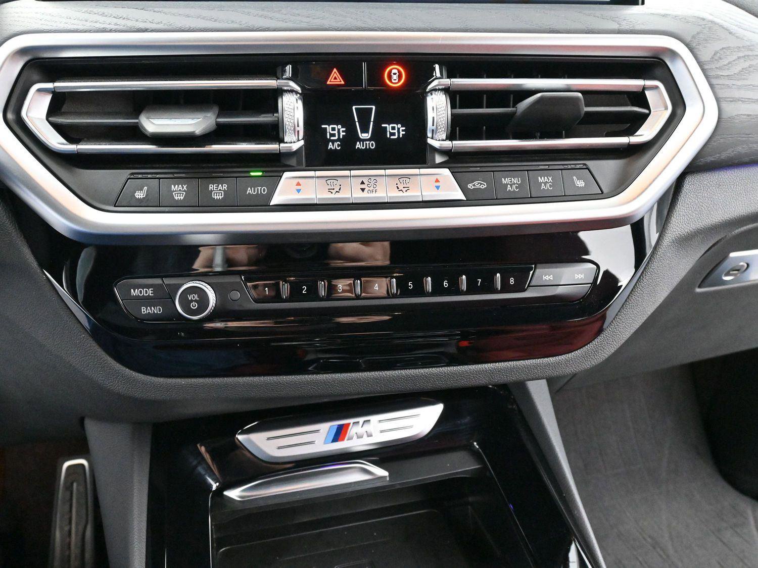 Used 2024 BMW X3 M40i w/ Premium Package image 27