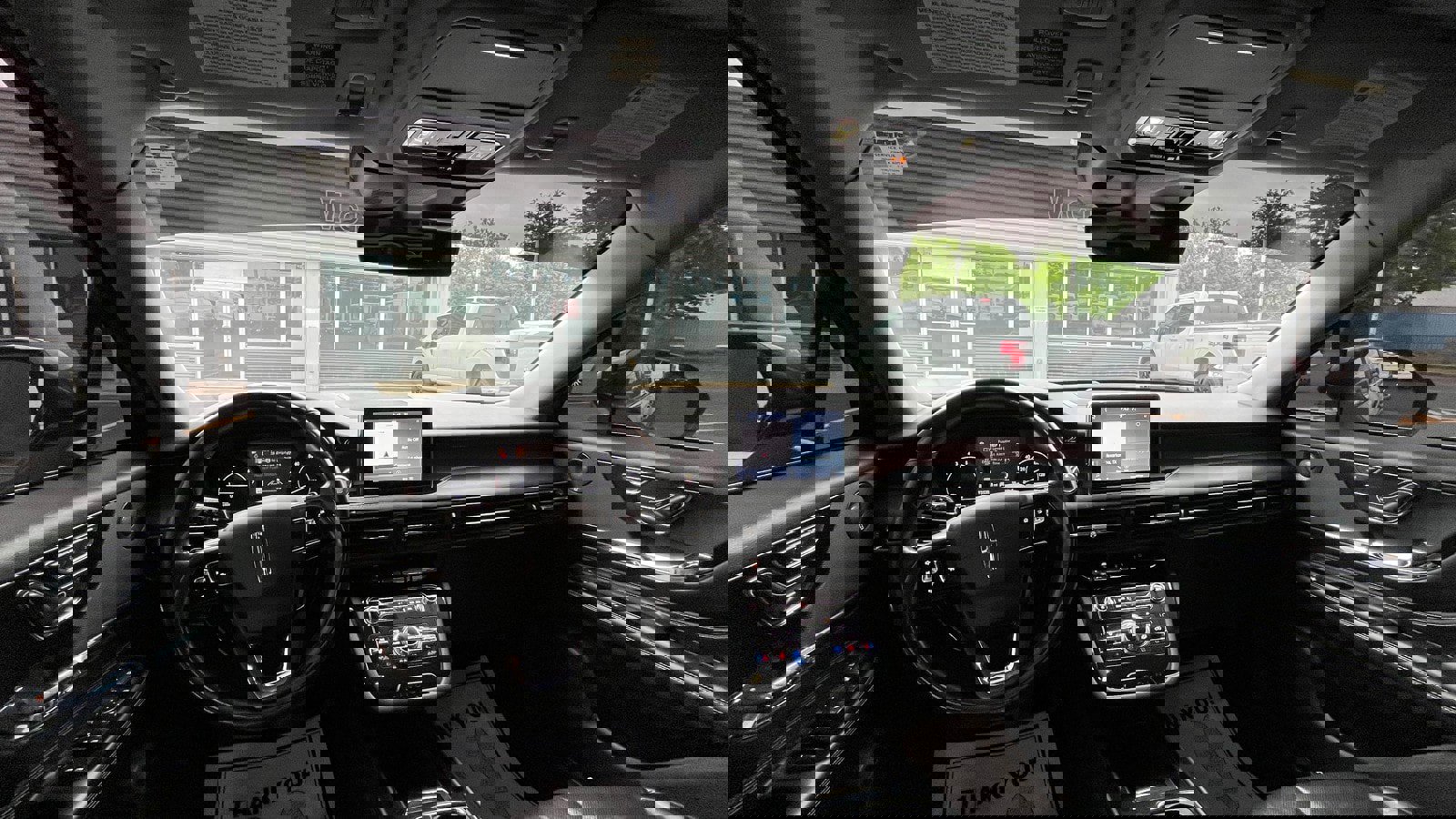 Used 2020 Lincoln Corsair Reserve FWD image 16