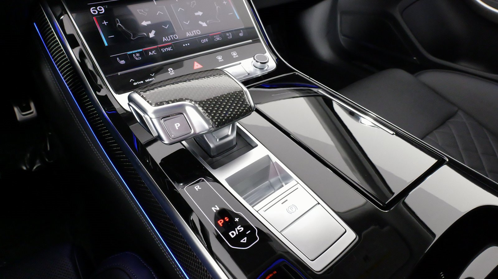 Used 2023 Audi S8 w/ S8 Comfort Plus Package image 64