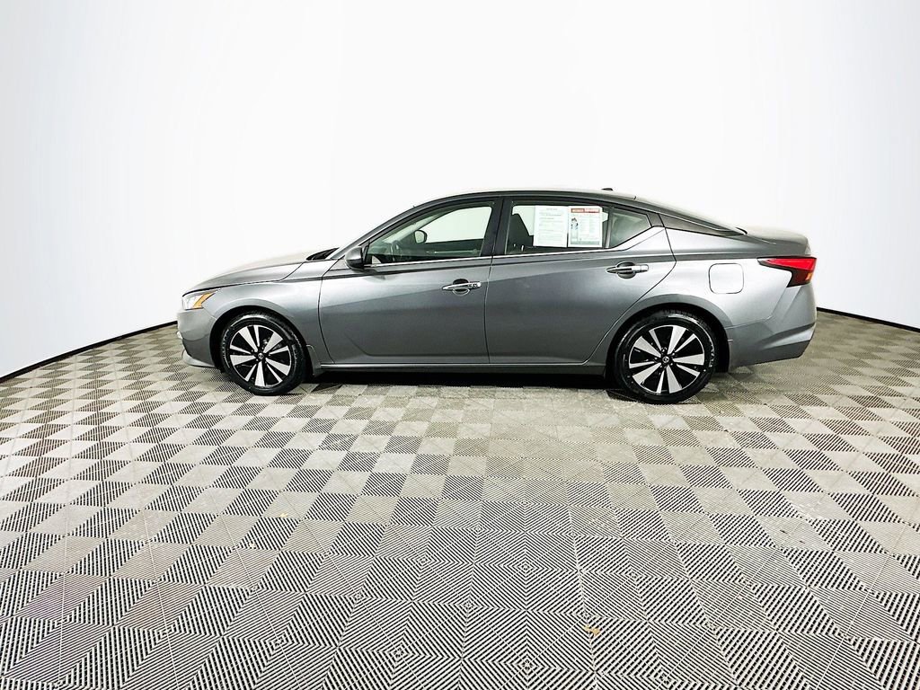 Used 2021 Nissan Altima 2.5 SV image 6