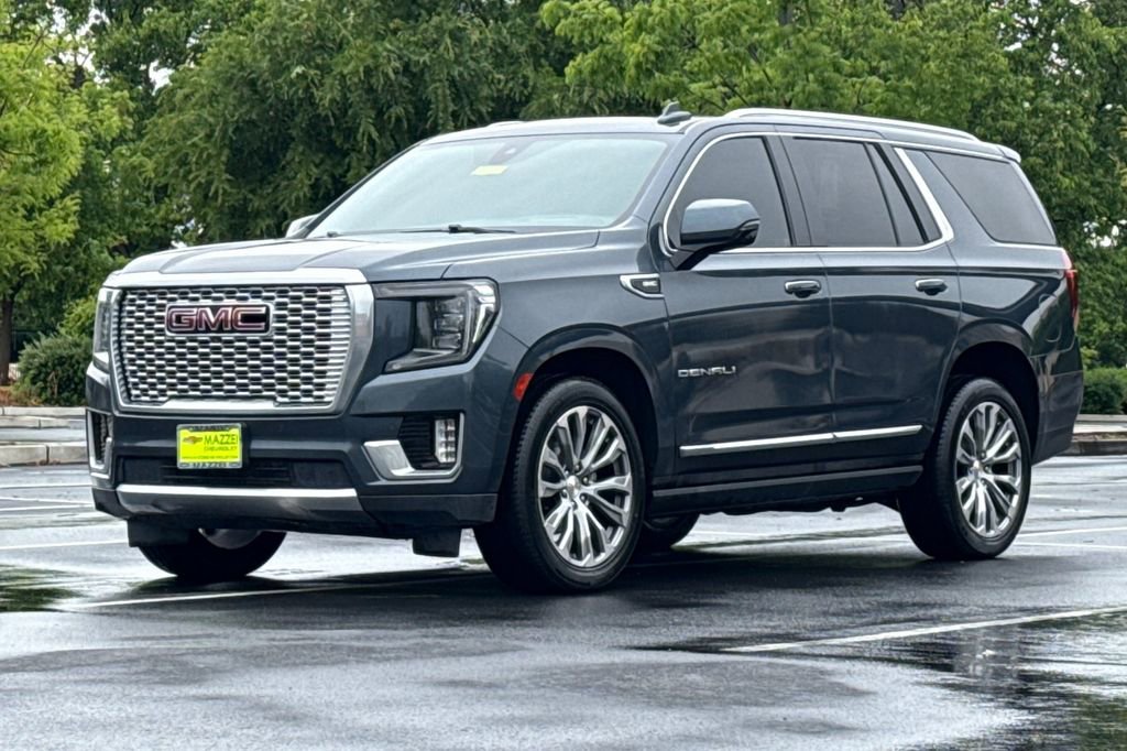 Used 2021 GMC Yukon Denali w/ Denali Premium Package image 16