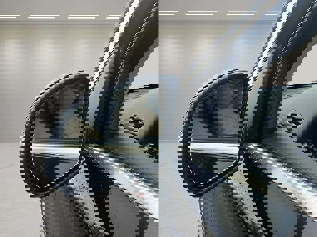 Used 2022 Mercedes-Benz GLC 300 4MATIC image 28