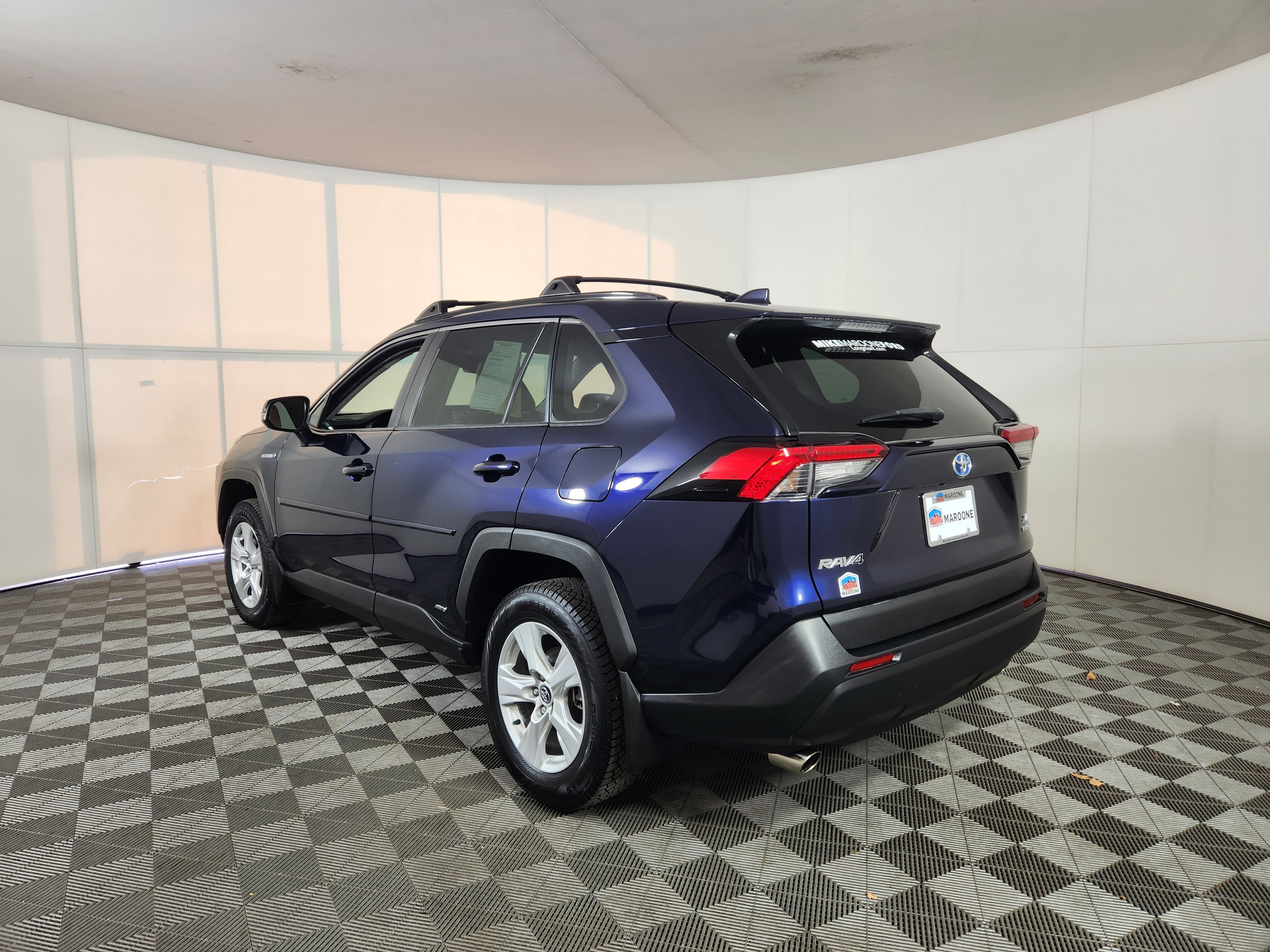 Used 2020 Toyota RAV4 XLE image 5