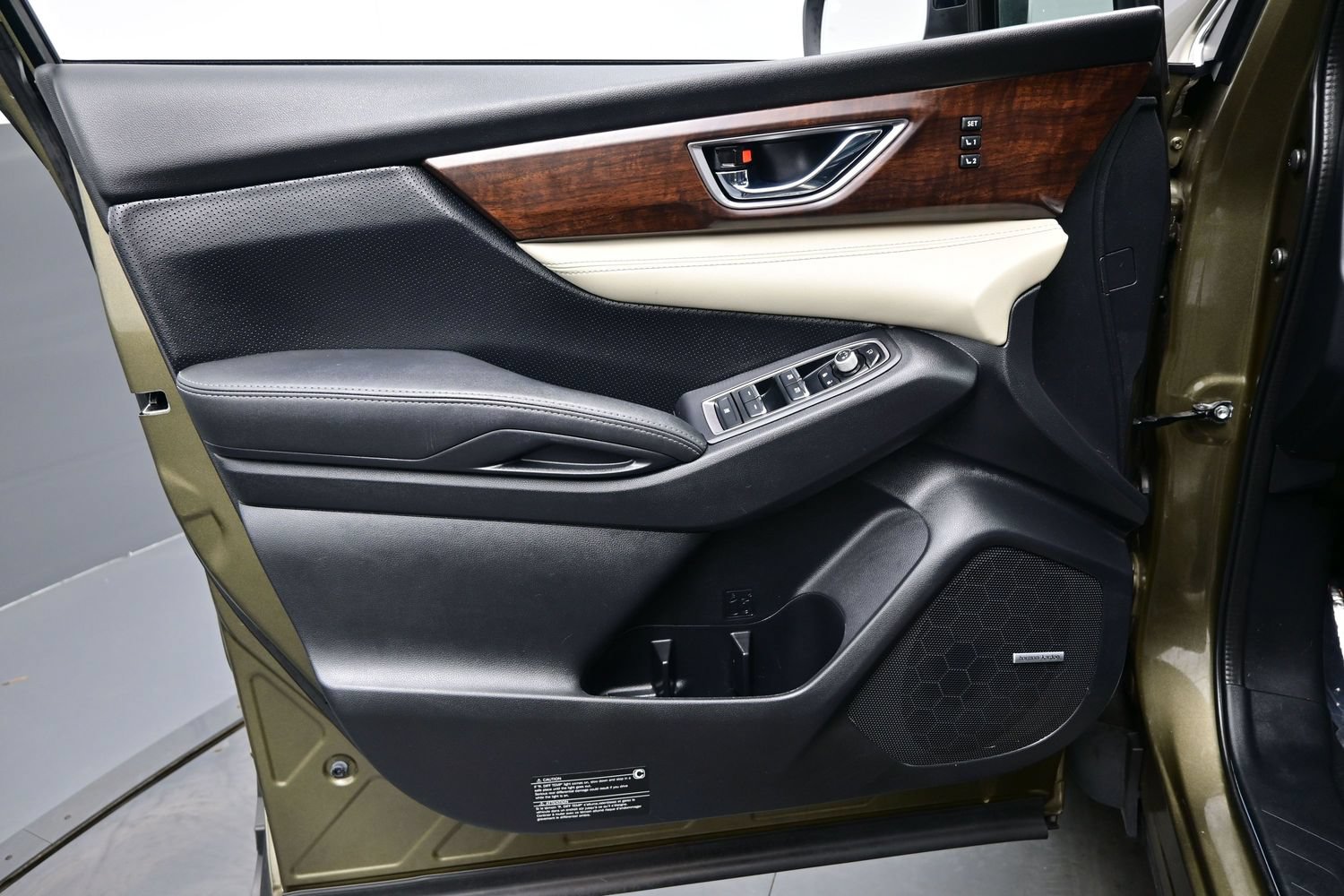Used 2022 Subaru Ascent Touring AWD/4WD image 9