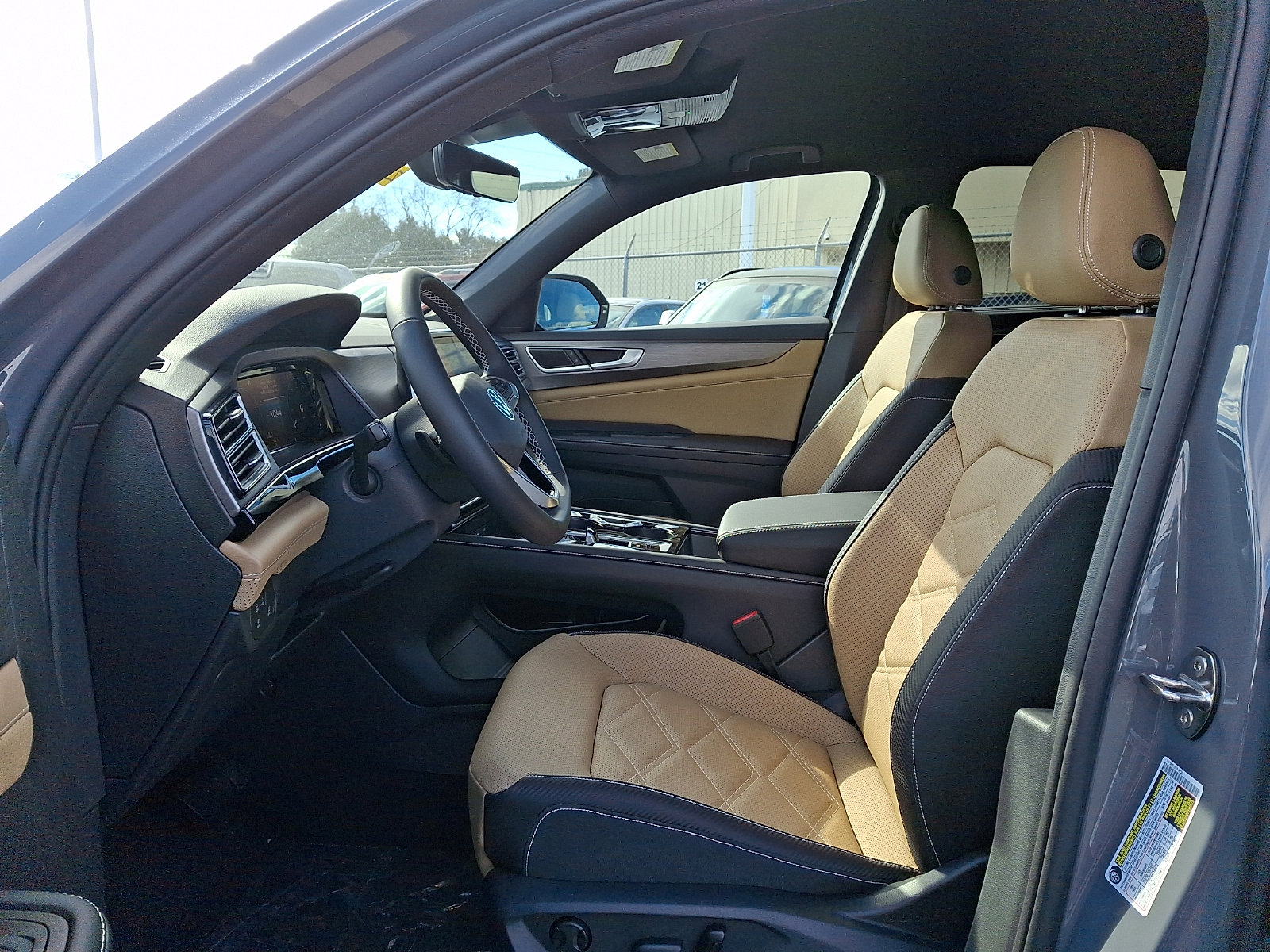 New 2026 Volkswagen Atlas Cross Sport SE AWD/4WD image 9