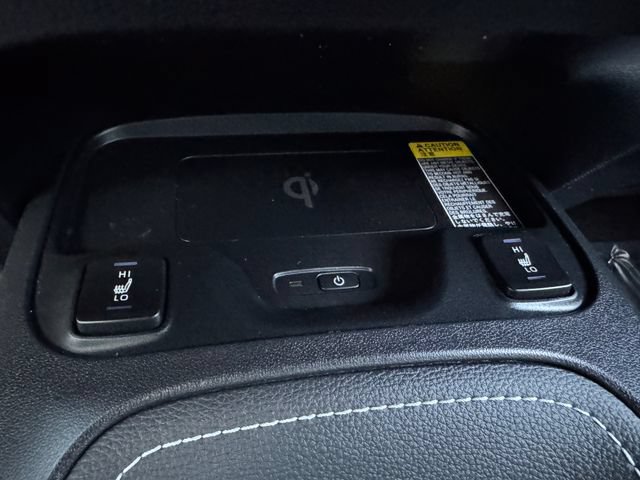 Used 2025 Toyota Corolla XSE FWD image 27