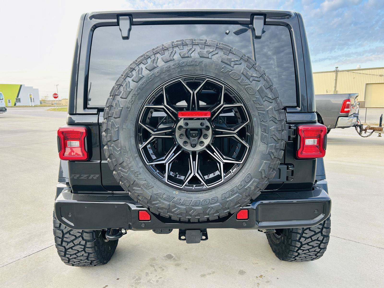 New 2025 Jeep Wrangler Unlimited Sport AWD/4WD image 41