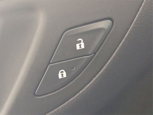 Used 2023 Chevrolet Equinox RS w/ RS Leather Package image 11