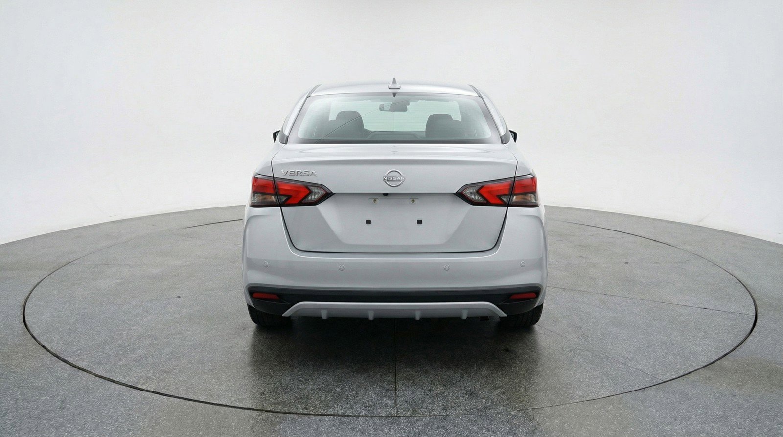 Used 2025 Nissan Versa SV image 7