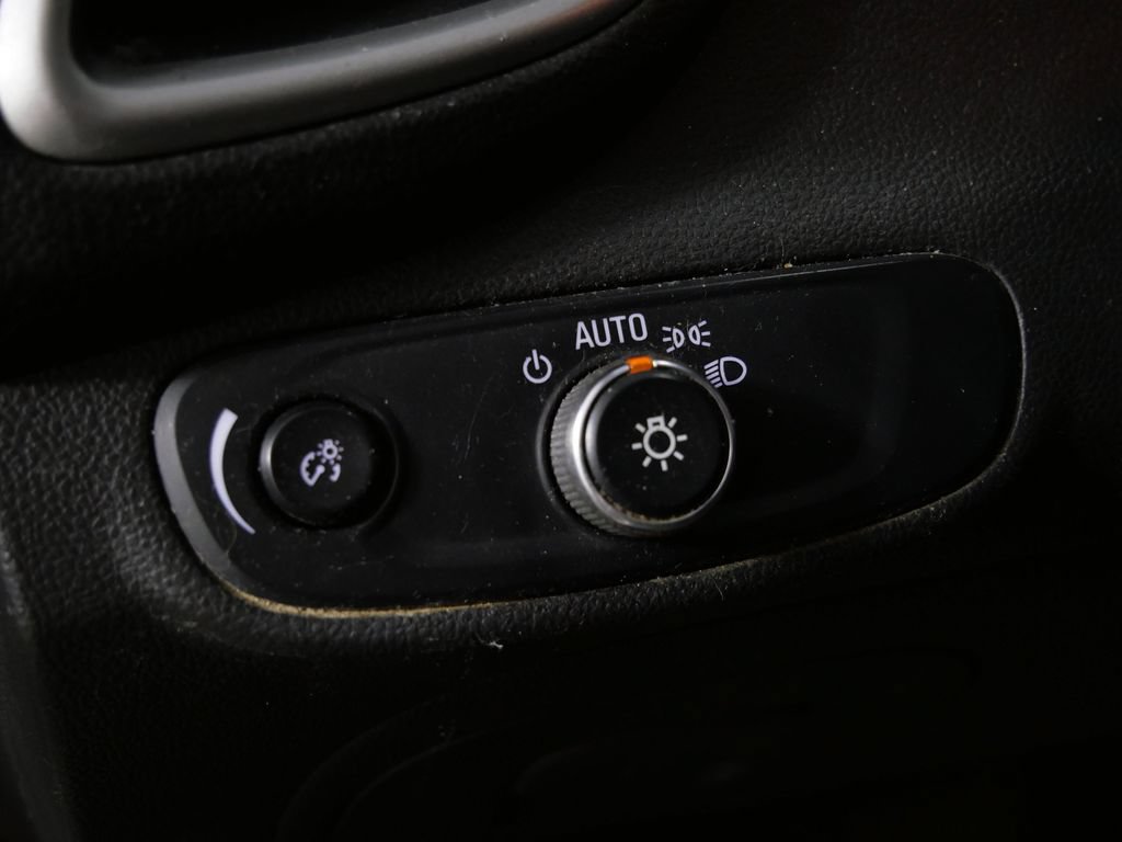 Used 2017 Chevrolet Trax LS AWD/4WD image 14
