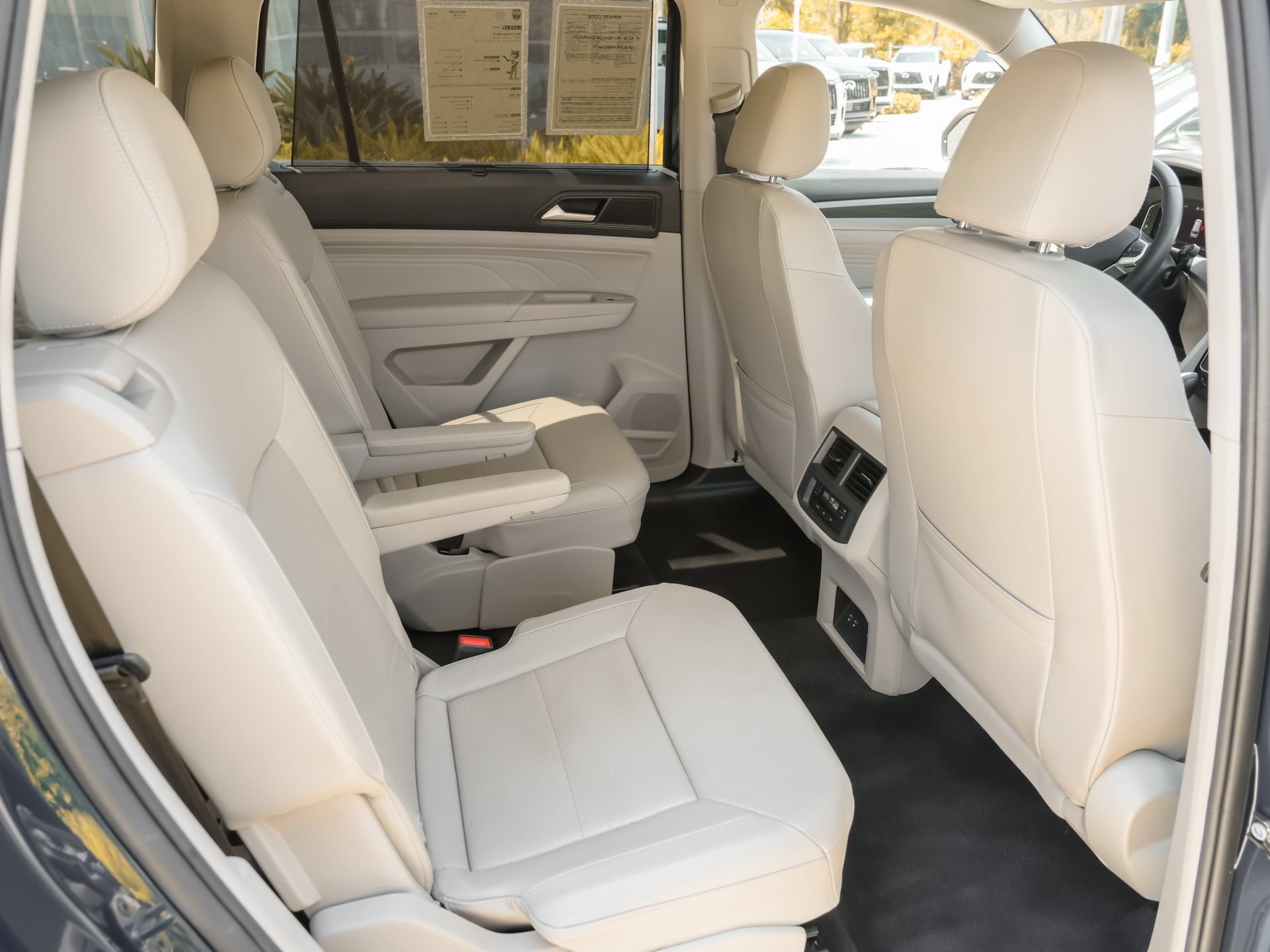 Used 2022 Volkswagen Atlas SE w/ Panoramic Sunroof Package FWD image 36