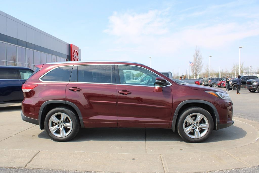 Used 2019 Toyota Highlander Limited image 6
