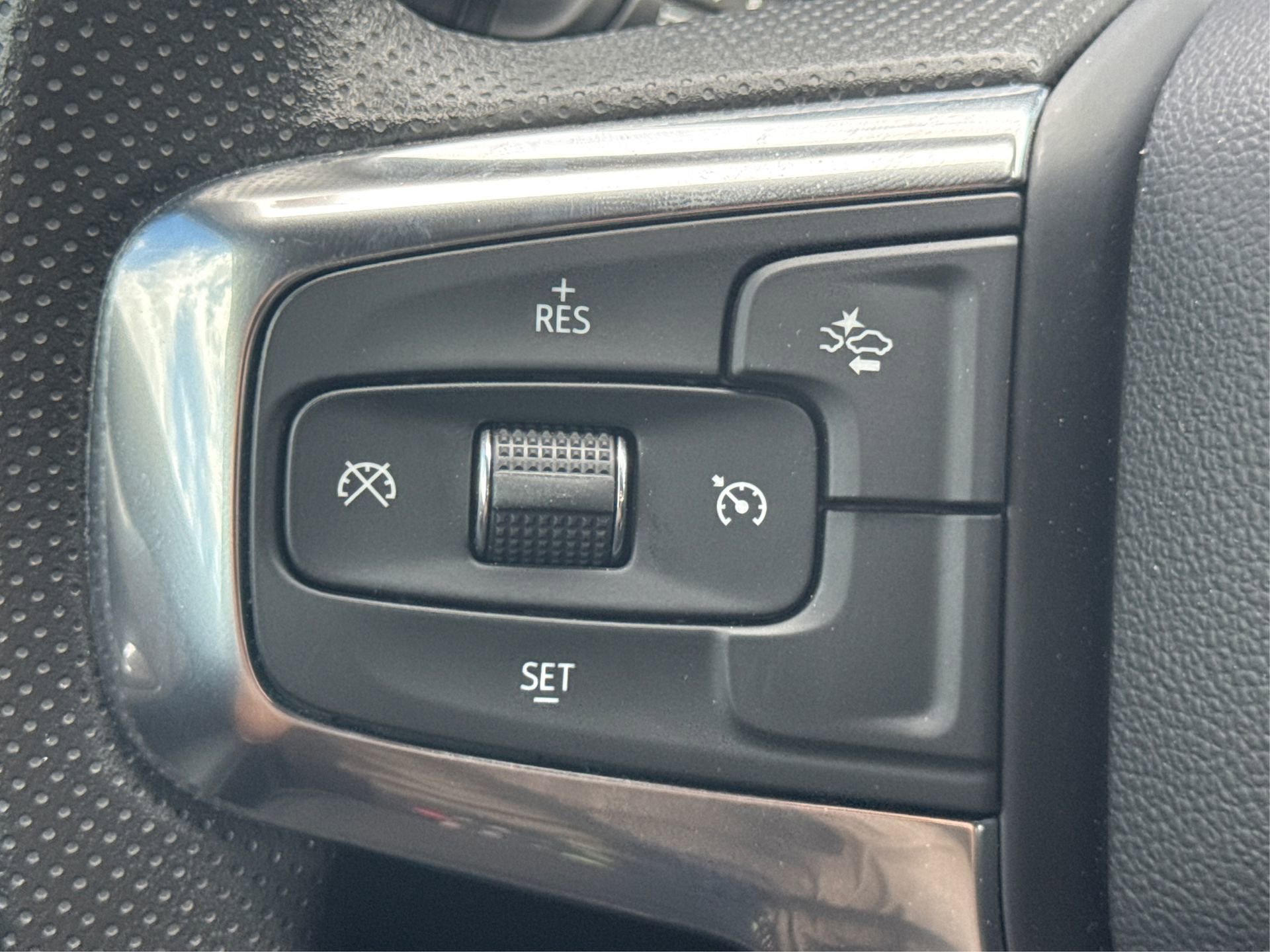 Certified 2023 Chevrolet Blazer LT image 33