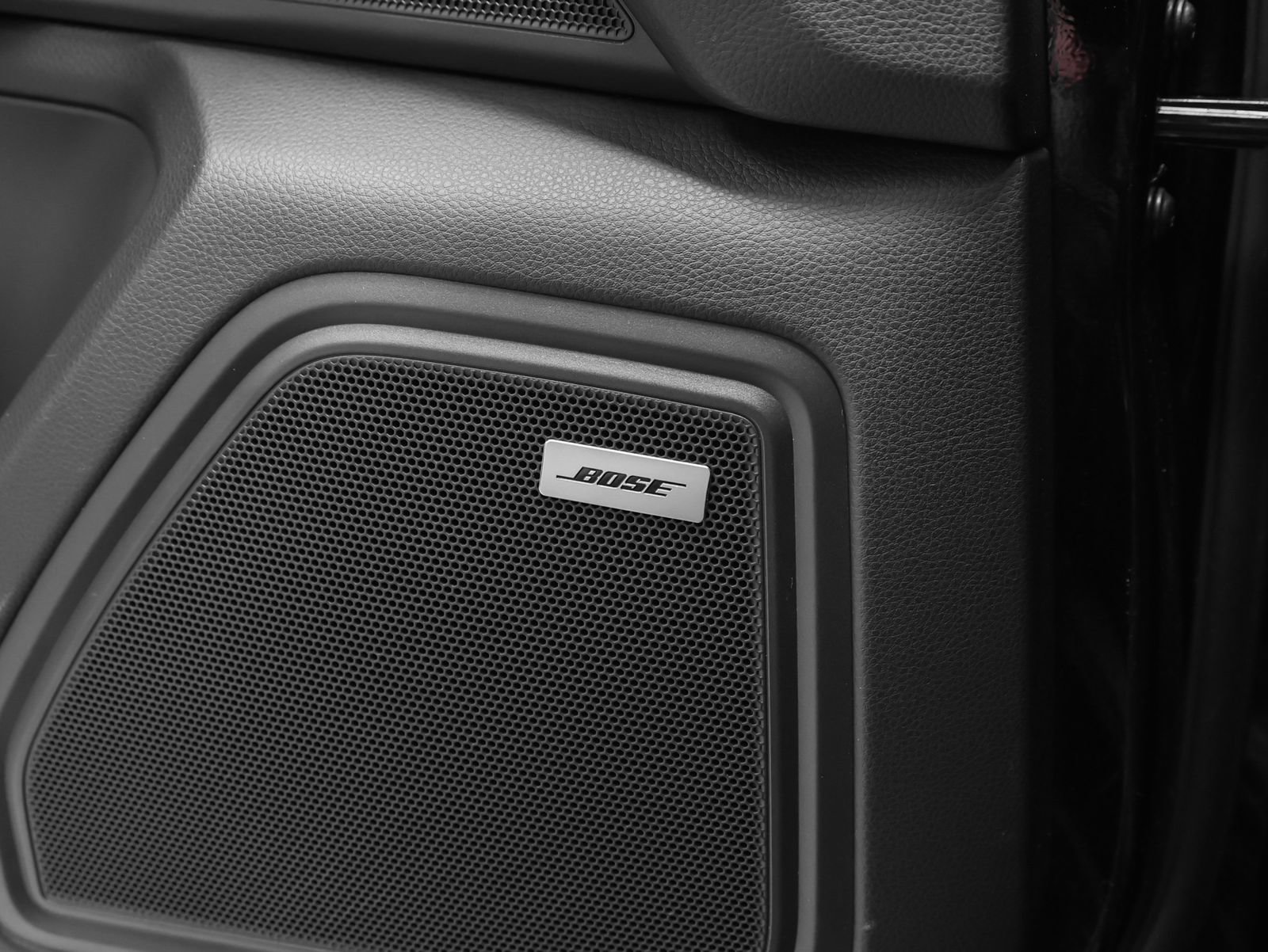 Certified 2023 Porsche Macan GTS image 43