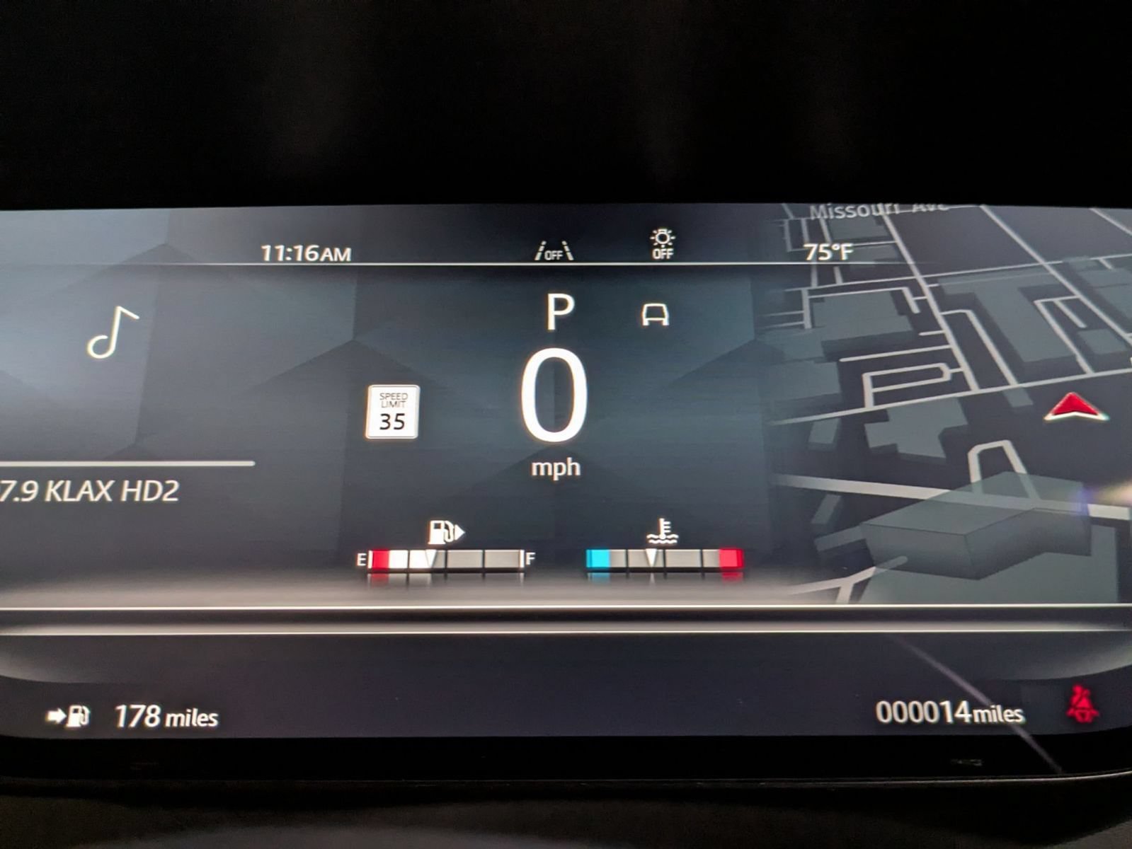 New 2026 Land Rover Range Rover Sport SE AWD/4WD image 36