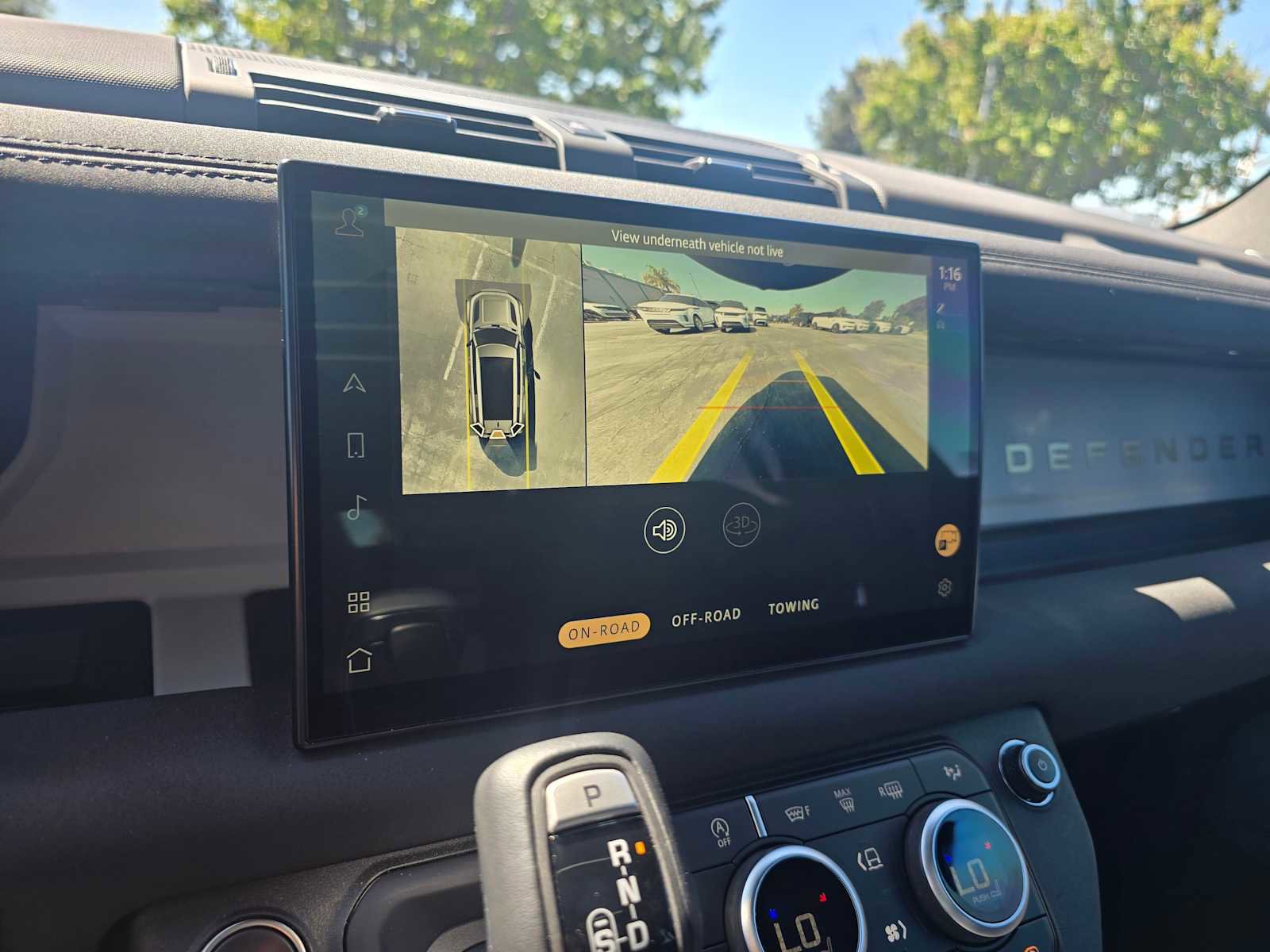 Used 2023 Land Rover Defender 130 SE image 29